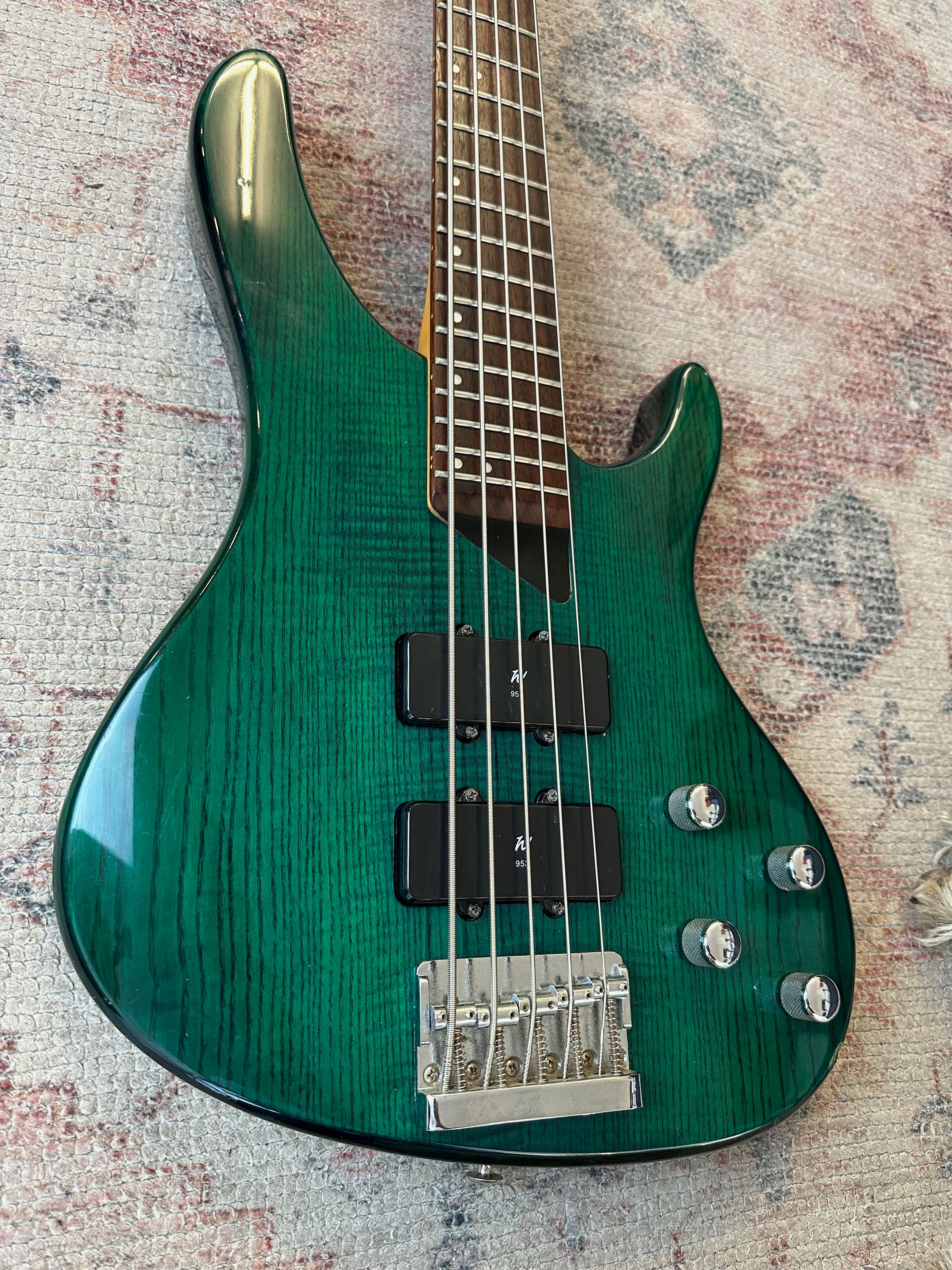 ベース　5弦 washburn XB-500 ワッシュバーン Washburn XB-500 5弦ベース ワッシュバーン XB500 - メルカリ