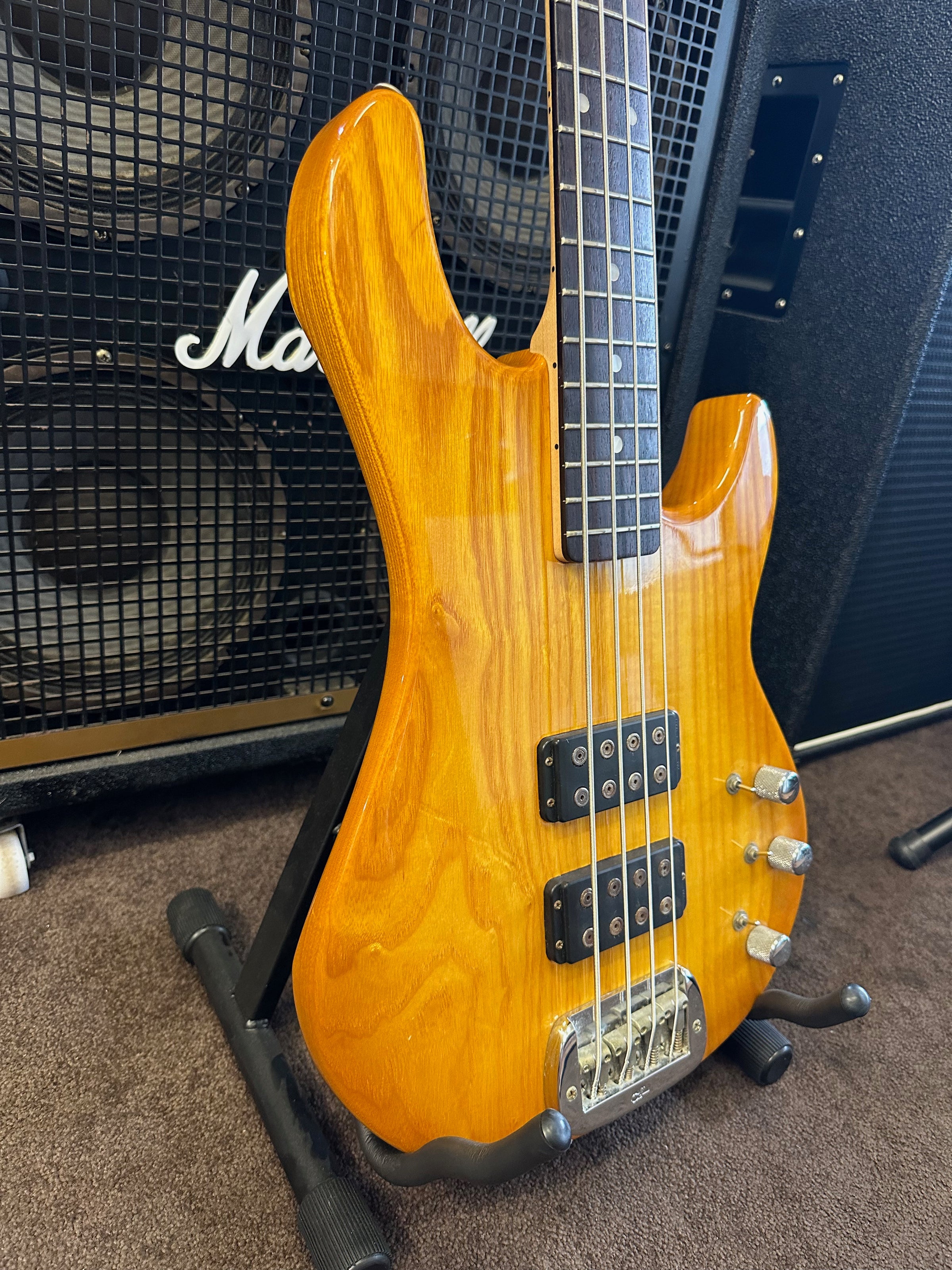 G&L L-2000 Bass with Case | GuitarSmith Australia Used Guitars